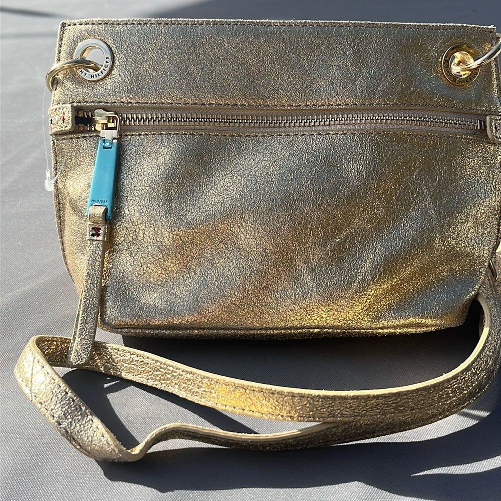 Tommy Hilfiger Beautful gold Crossbody bag new without tags